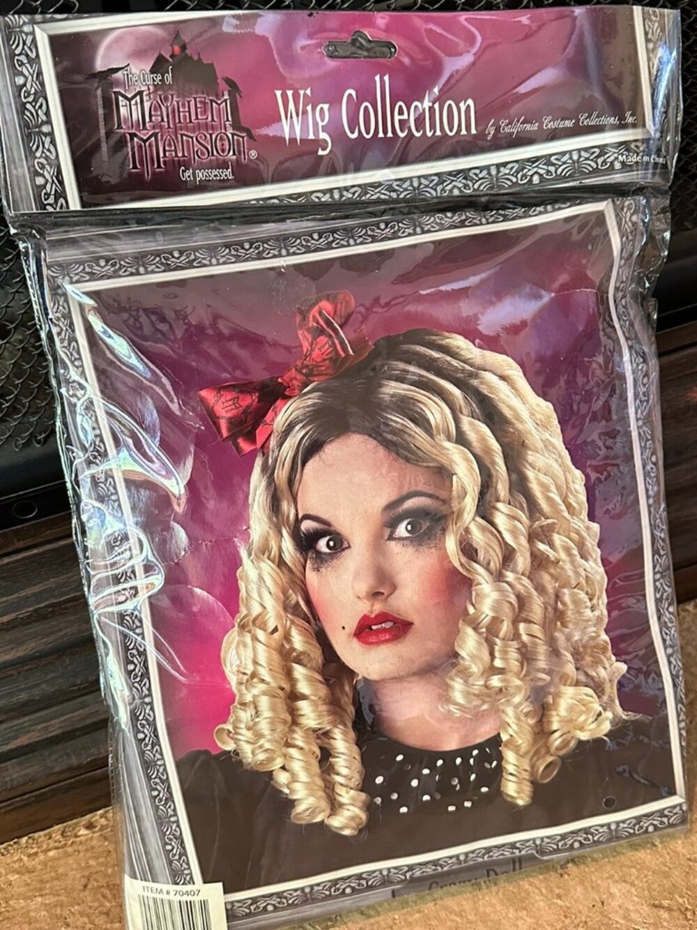 Luxury Halloween Costume Wig - Goth Blonde Curls - NEW
